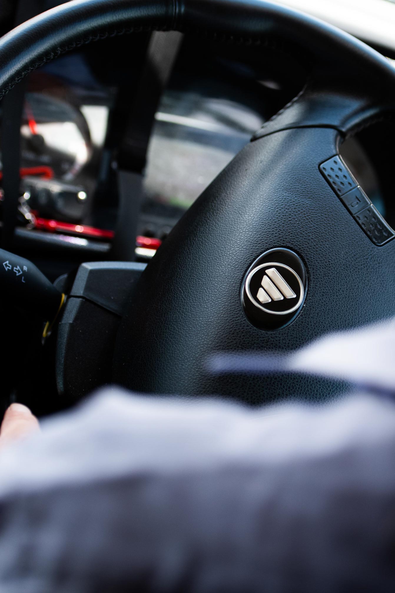 Hang Po Airport/Hotel pick-up service